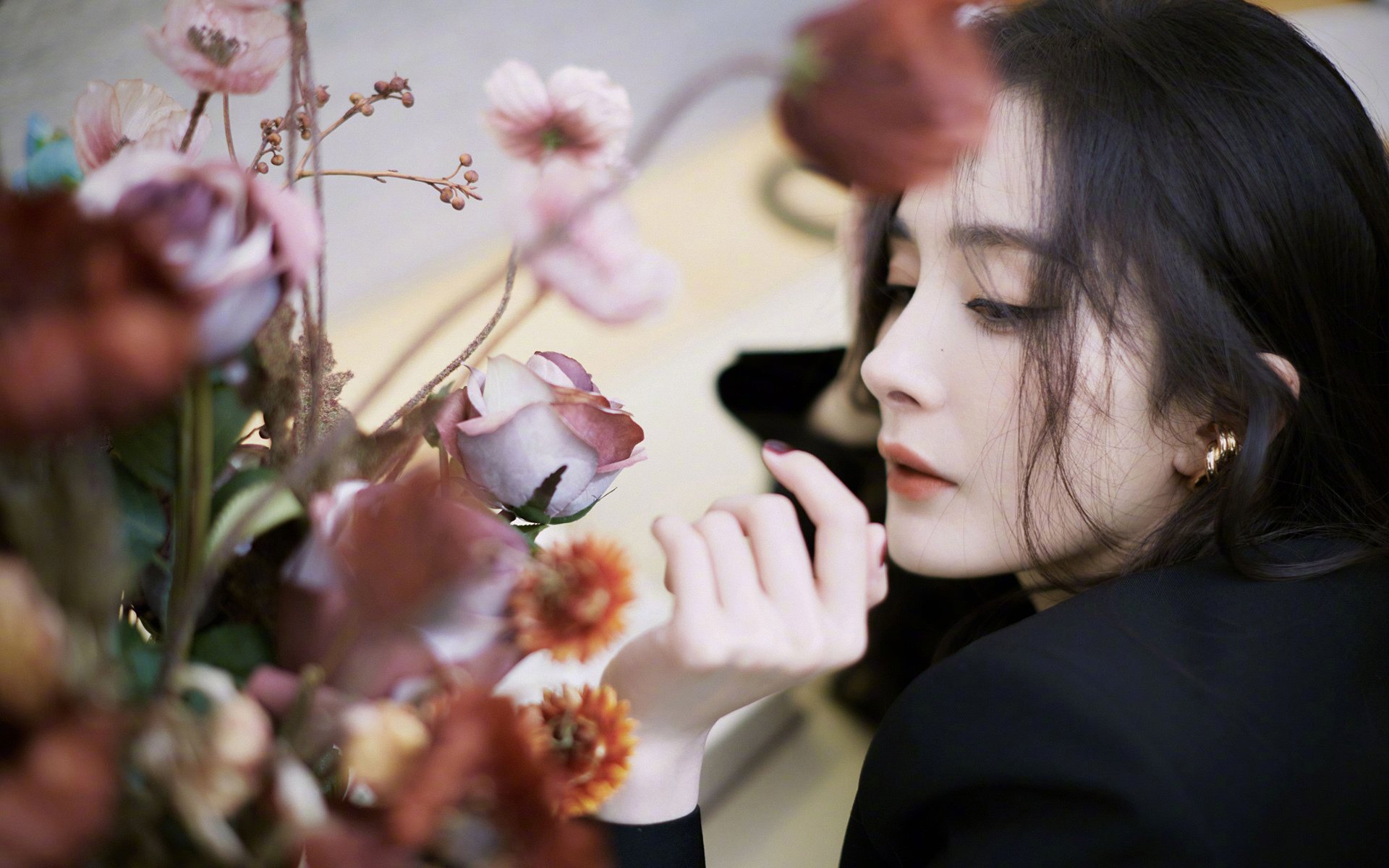 真丝布料有几种红色的(重磅真丝最值得买三个颜色)